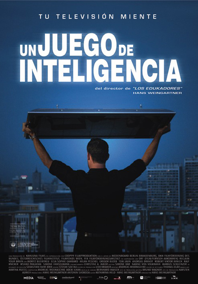 UN JUEGO DE INTELIGENCIA - Free Rainer - 2009