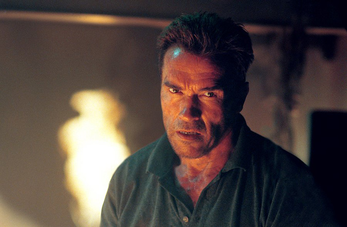 Arnold Schwarzenegger en Collateral Damage - 2002