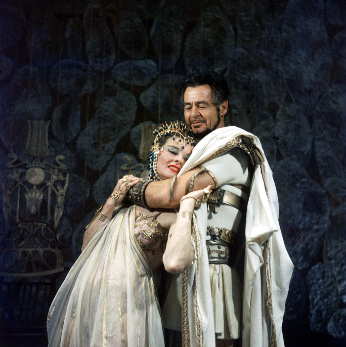 KATHARINE HEPBURN 1960 en la obra Marco Antonio y Cleopatra con  Robert Ryan